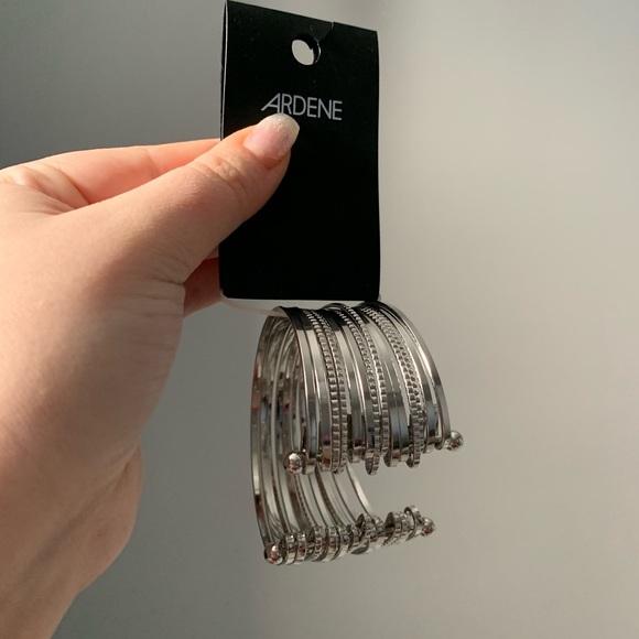 Ardene Silver Bangle Bracelets - Picture 1 of 2